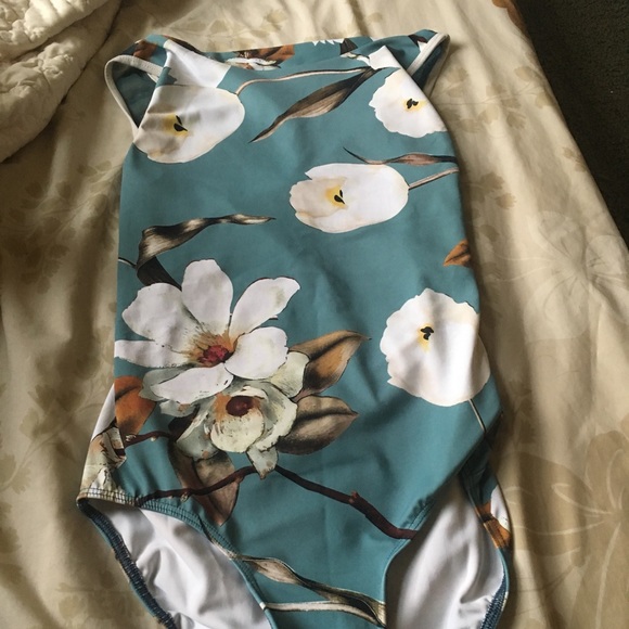 Eleve Floral Louise Leotard (read description) - Picture 2 of 5